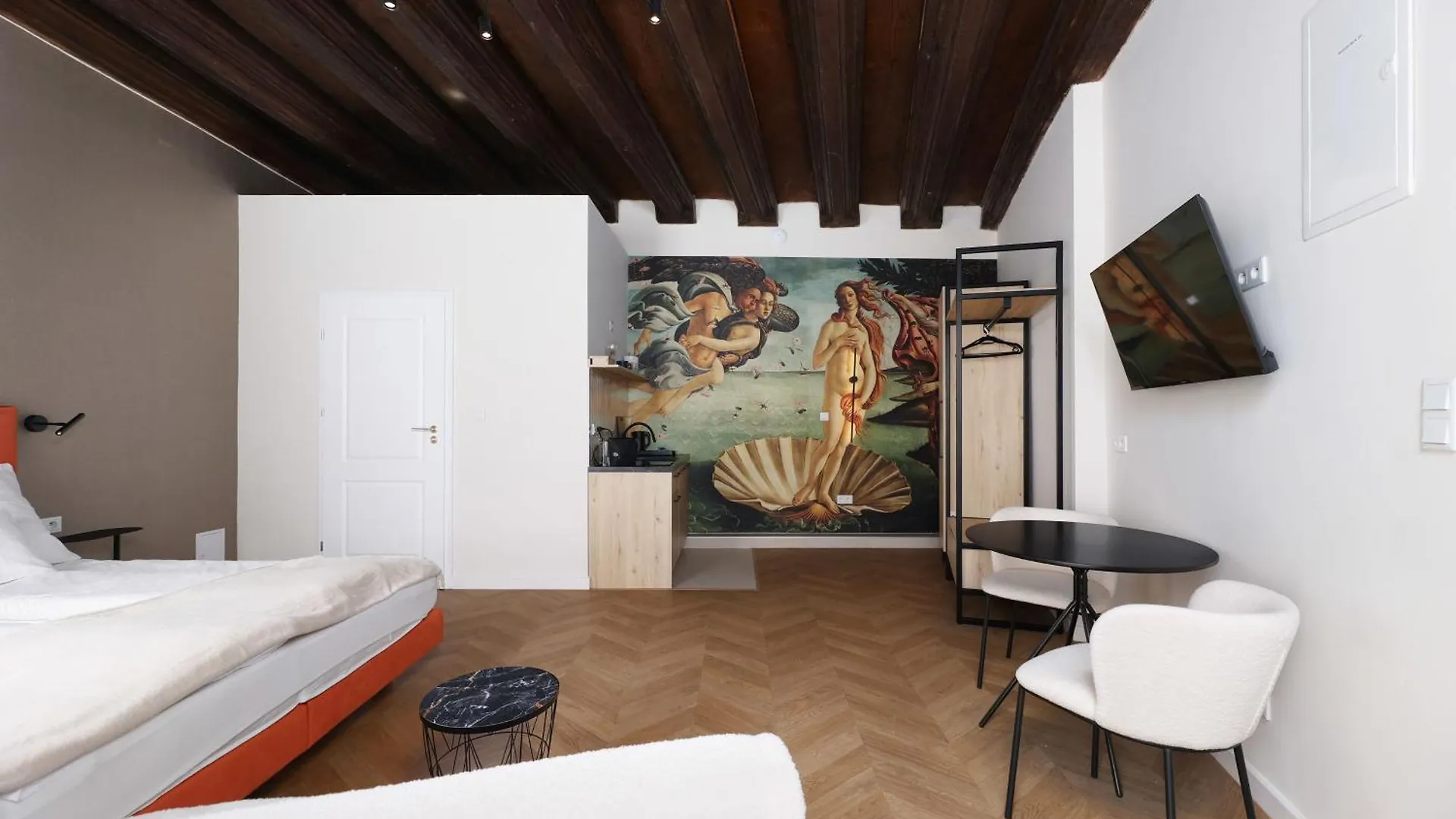 Hetman Main Square Apartments Krakow Poland