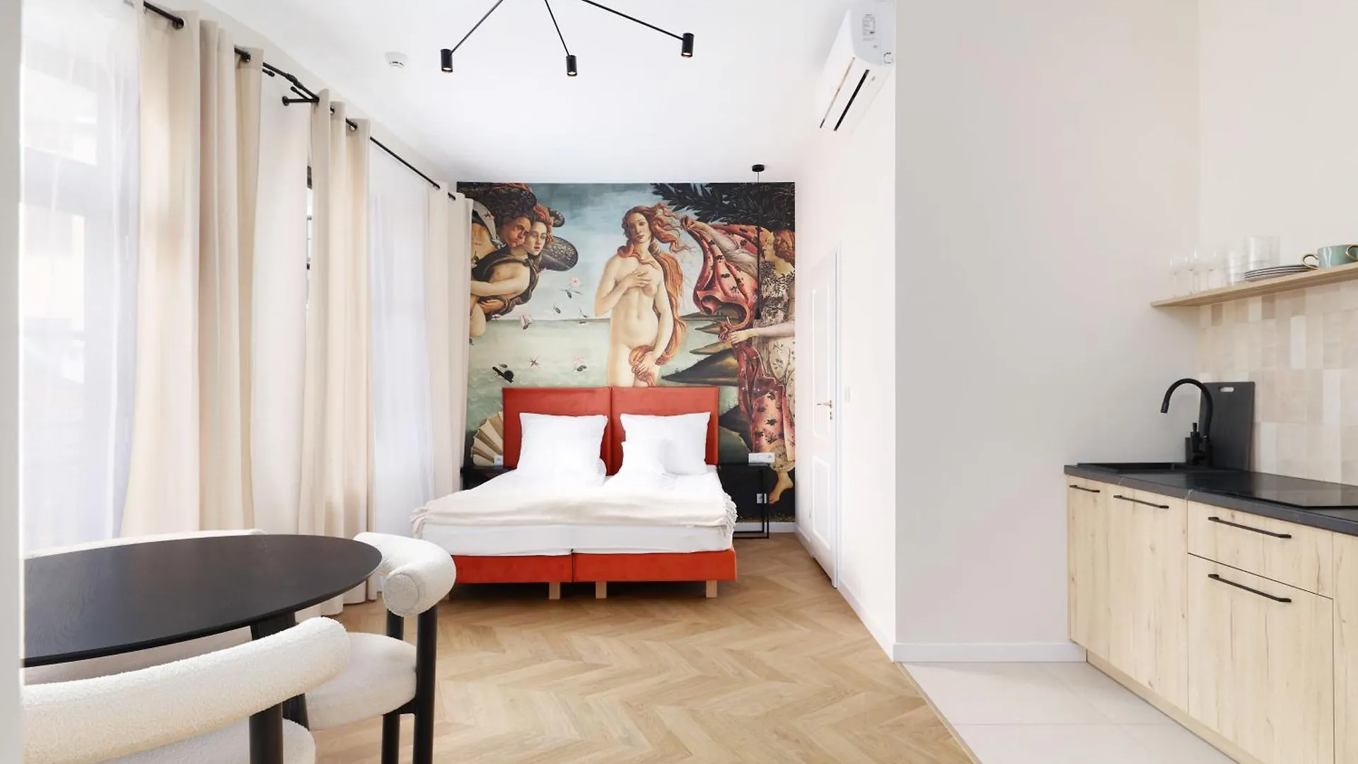 Hetman Main Square Apartments Krakow Poland
